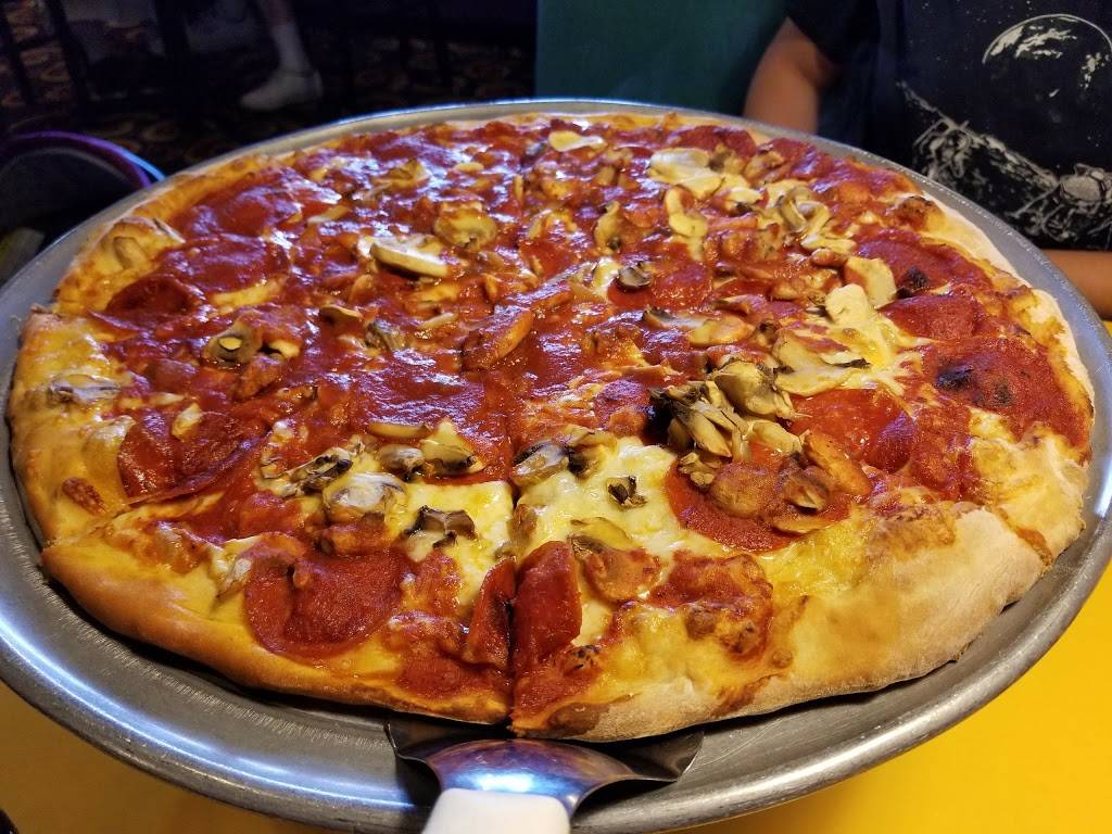 Grotto Pizza | restaurant | 793 Garfield Pkwy, Bethany Beach, DE 19930, USA | 3025373278 OR +1 302-537-3278