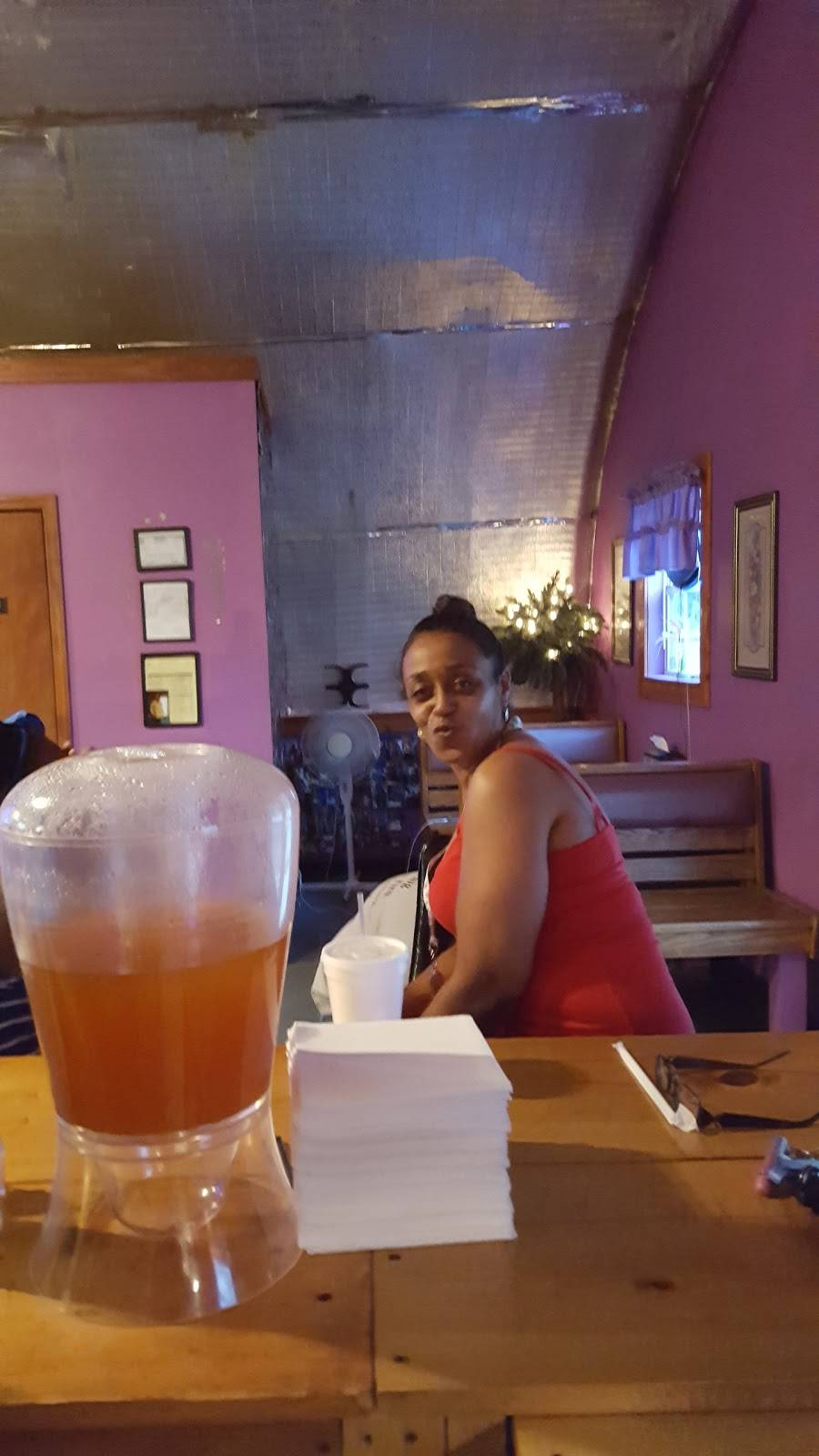 The Spot Grill And Pool Restaurant | restaurant | 257 Co Rd 802, Etowah, TN 37331, USA | 4233334659 OR +1 423-333-4659