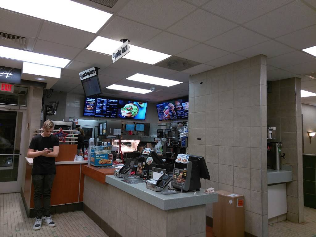 McDonalds | cafe | 2757 W Alex Bell Rd, Dayton, OH 45459, USA | 9376439366 OR +1 937-643-9366