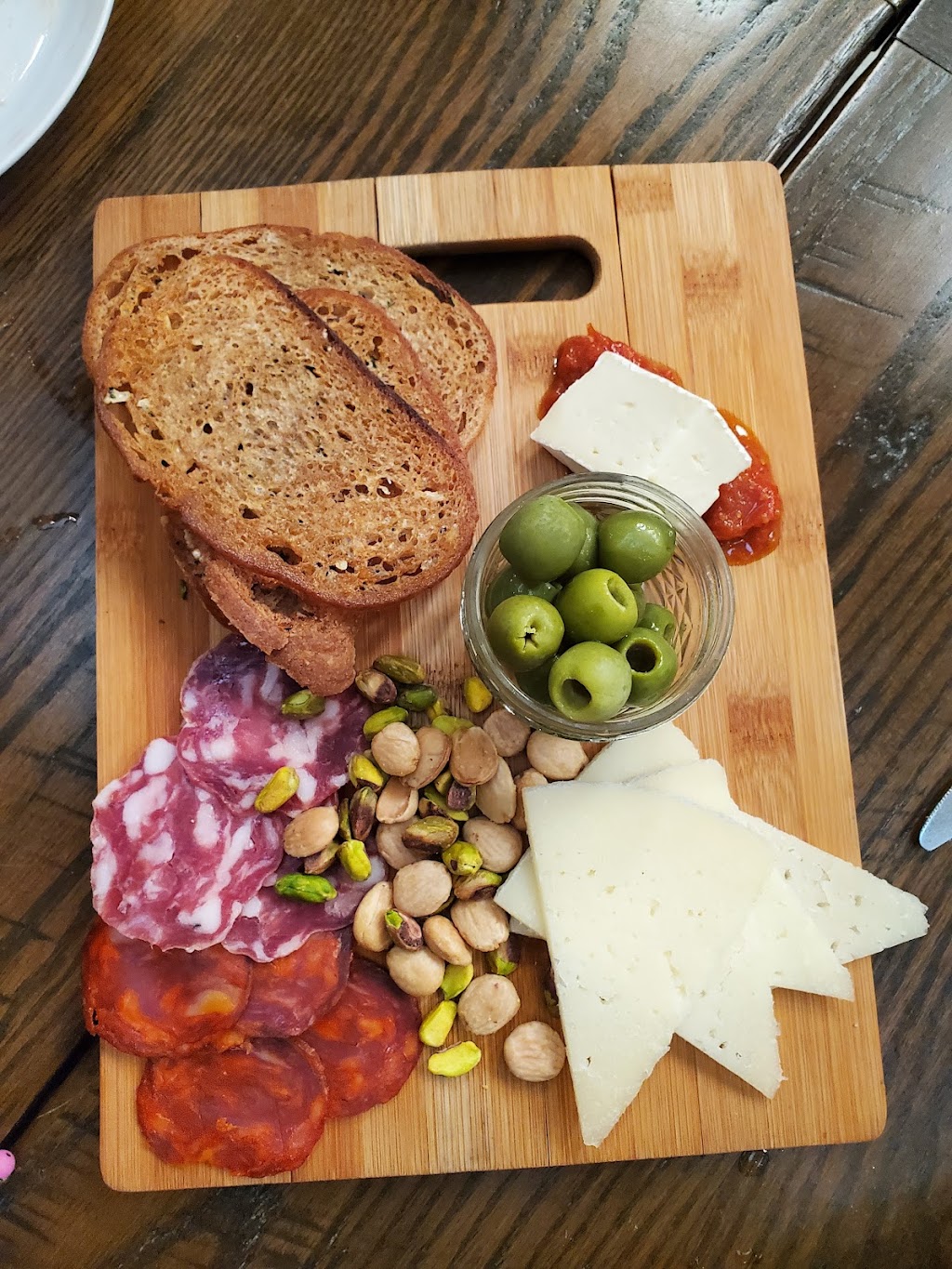 VARA Winery & Distillery | restaurant | 315 Alameda Blvd NE, Albuquerque, NM 87113, USA | 5058986280 OR +1 505-898-6280