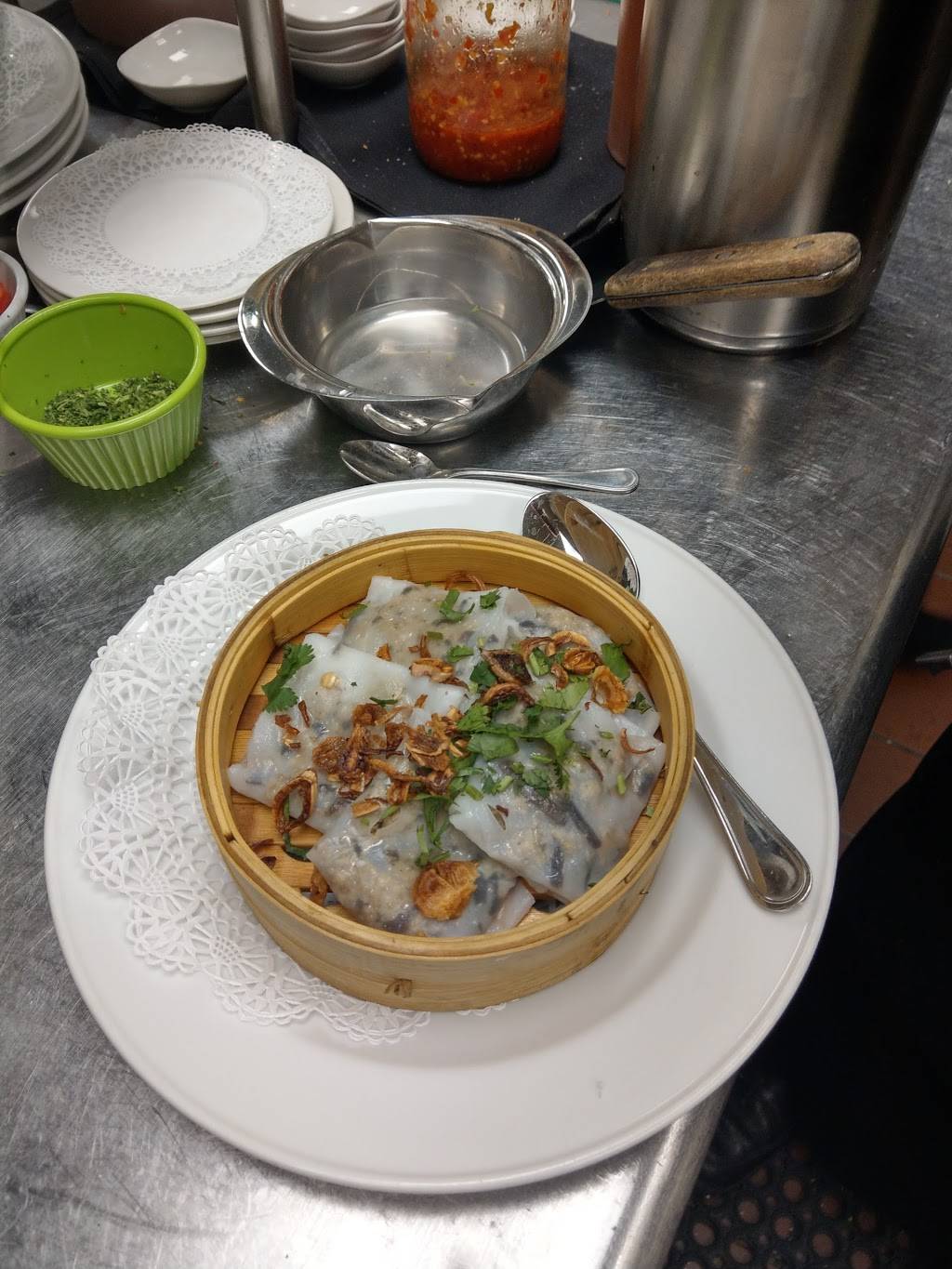 Fredericks Restaurant | restaurant | 7701 Broadway St # 20, San Antonio, TX 78209, USA | 2108289050 OR +1 210-828-9050