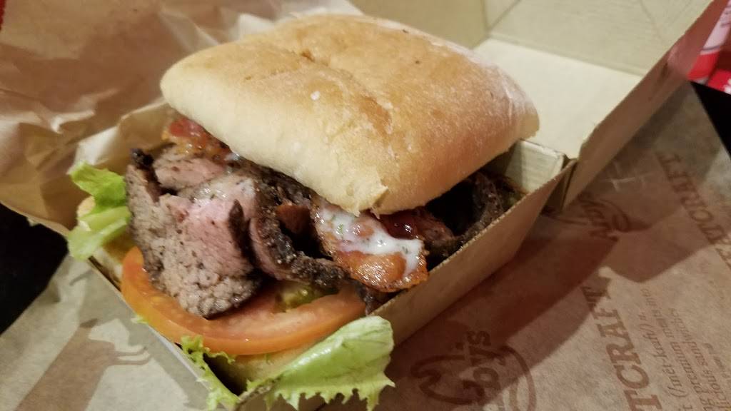 Arbys | meal takeaway | 401 Robert St N, St Paul, MN 55101, USA | 6512912474 OR +1 651-291-2474