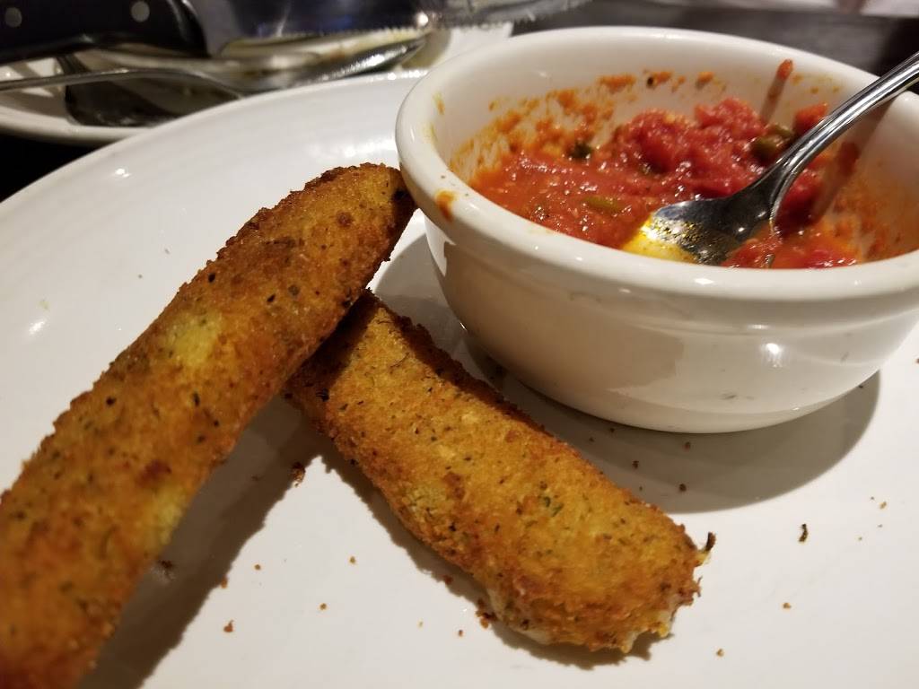 Carrabbas Italian Grill | restaurant | 7500 Beechmont Ave Ste 104, Cincinnati, OH 45255, USA | 5132330999 OR +1 513-233-0999