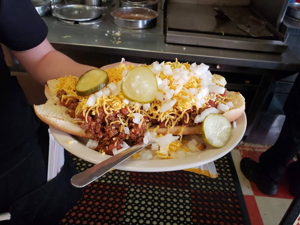 Dixons Famous Chili Parlor | restaurant | 9105 E US Hwy 40, Independence, MO 64055, USA | 8168617308 OR +1 816-861-7308