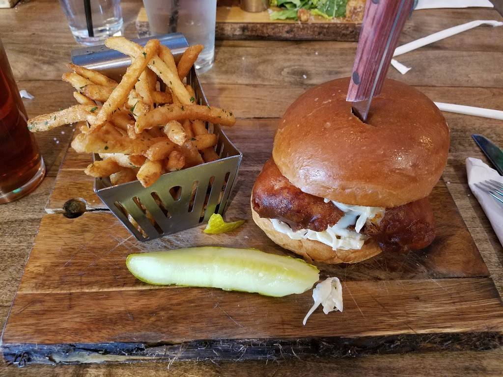 The Tap Room | restaurant | 1010 Park Blvd, Massapequa Park, NY 11762, USA | 5165907030 OR +1 516-590-7030