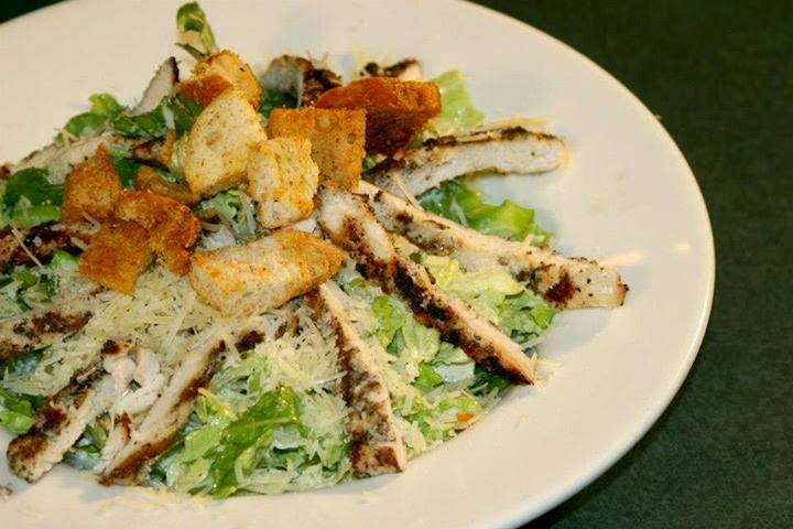 McVees | night club | 23380 Telegraph Rd, Southfield, MI 48033, USA | 2483528243 OR +1 248-352-8243