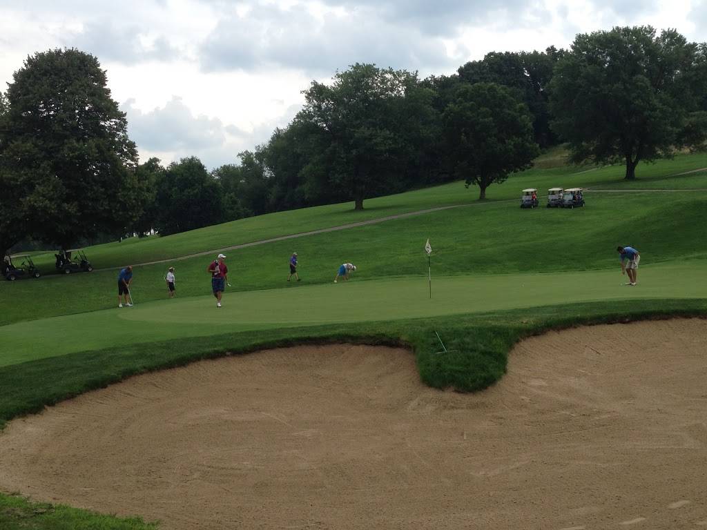 Washington Country Club | restaurant | 599 Country Club Rd, Washington, PA 15301, USA | 7242259245 OR +1 724-225-9245