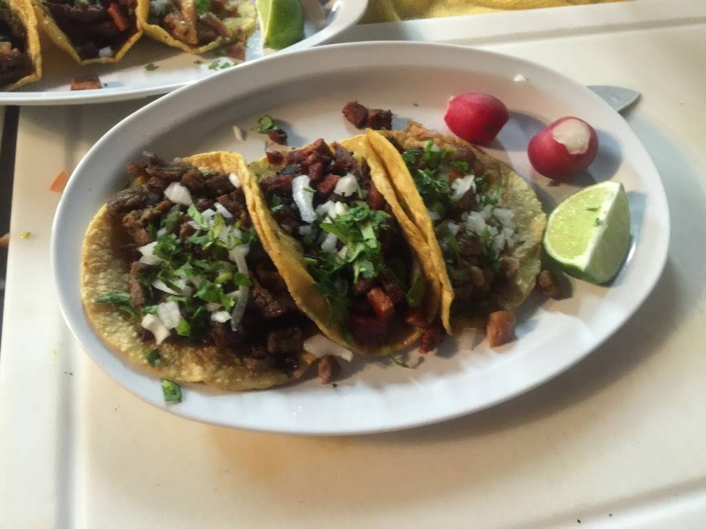 La Esquinita | restaurant | 1702 Vesta St, San Diego, CA 92113, USA | 6195811227 OR +1 619-581-1227