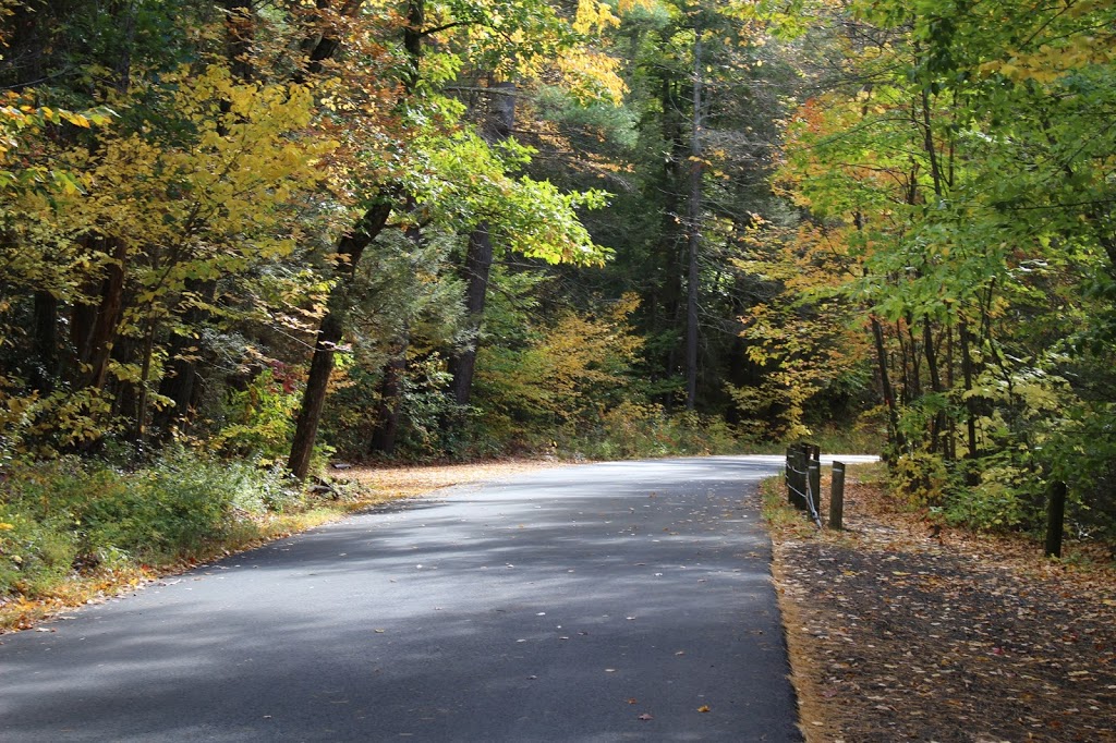 Old Riverton Inn and The Royal Coachman Tavern | restaurant | 436 E River Rd, Riverton, CT 06065, USA | 8603798678 OR +1 860-379-8678