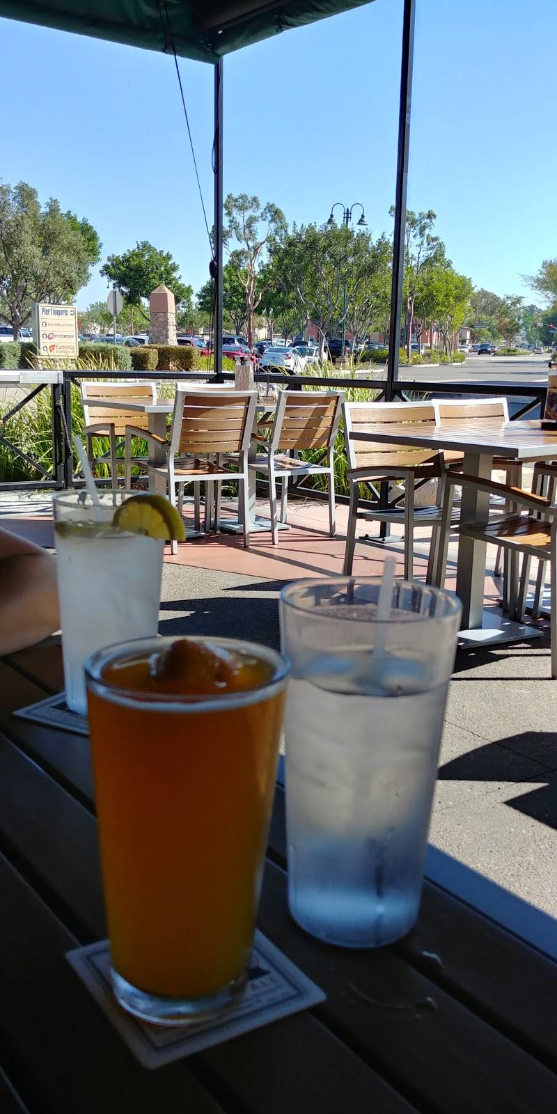 Oggis | restaurant | 9828 Mission Gorge Rd, Santee, CA 92071, USA | 6194496441 OR +1 619-449-6441