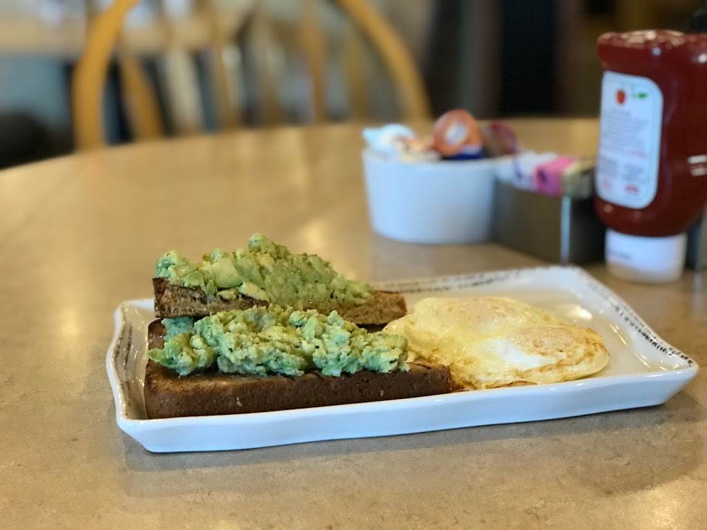 Taylors Breakfast and Lunch | restaurant | 1114 Thomas Dr, Panama City Beach, FL 32408, USA | 8502495200 OR +1 850-249-5200