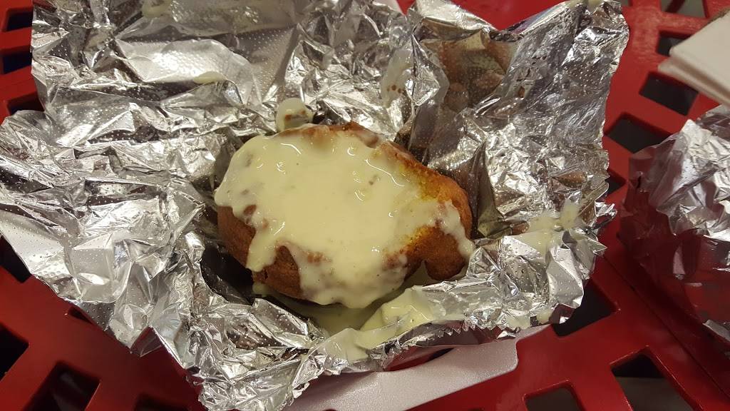 Mama Lo Hizo | restaurant | 1801 Race St, Cincinnati, OH 45202, USA | 5136216262 OR +1 513-621-6262