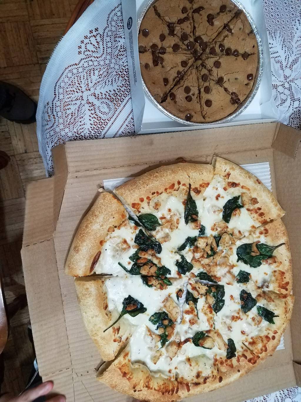 Pizza Hut | meal takeaway | 8457 N Lindbergh Blvd, Florissant, MO 63031, USA | 3148389999 OR +1 314-838-9999