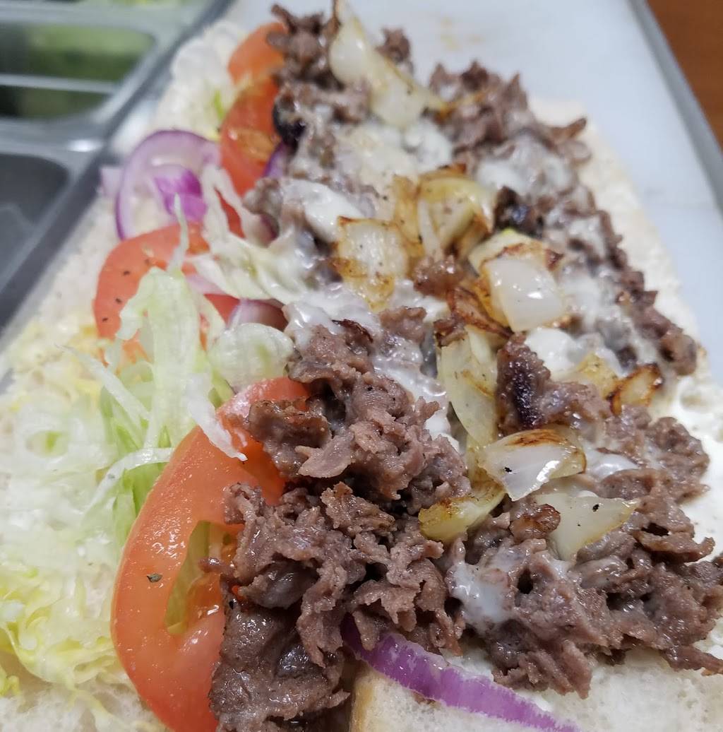 Hungry Dog Grill | restaurant | 88 Hartford Rd Swt E, Moorestown, NJ 08057, USA | 8562722043 OR +1 856-272-2043