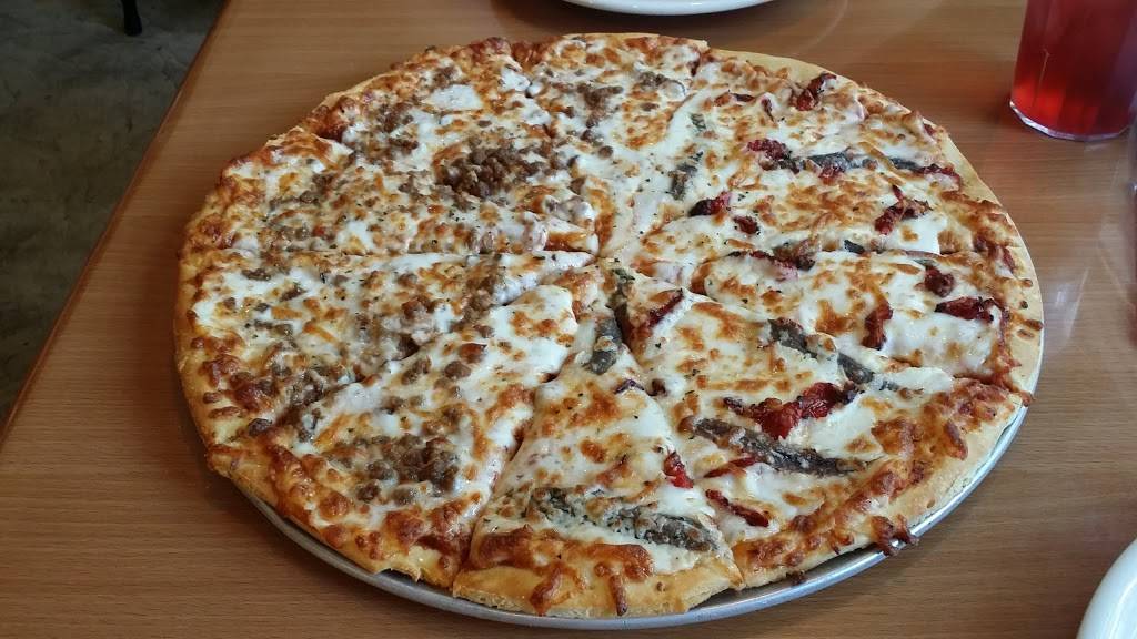 The Gourmet Pizza Shoppe | restaurant | 120 E State St, Redlands, CA 92373, USA | 9097923313 OR +1 909-792-3313