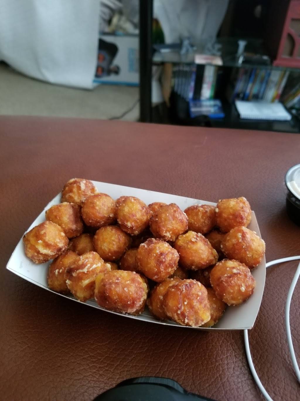 Skyway Grill | restaurant | 56 6th St E #213, St Paul, MN 55101, USA | 6512223990 OR +1 651-222-3990