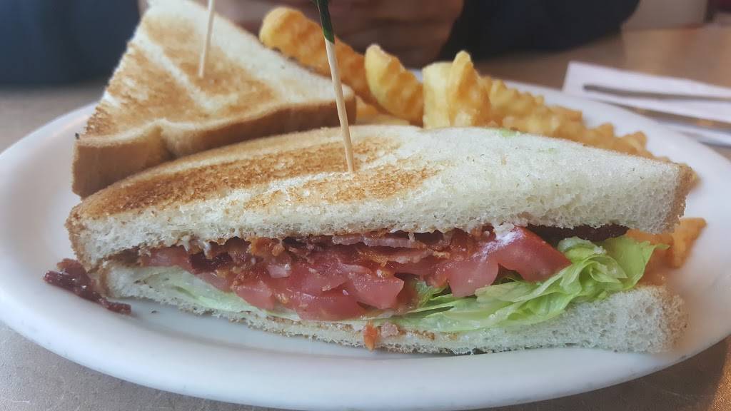 Village Cafe | restaurant | 20122 Vanowen St, Winnetka, CA 91306, USA | 8186107477 OR +1 818-610-7477