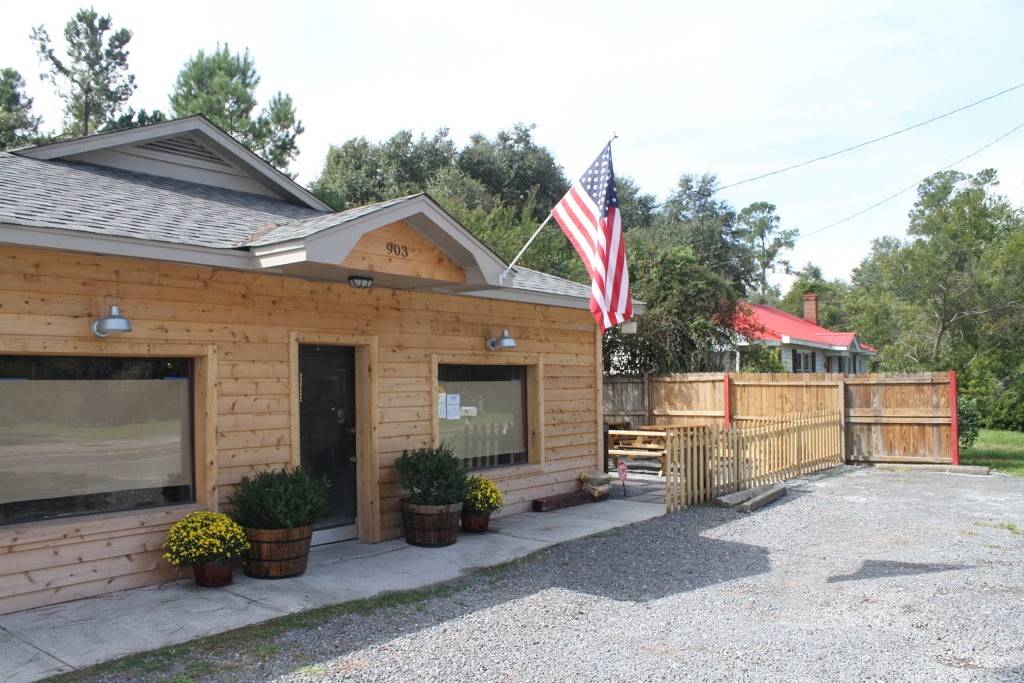 Low Country Fish Camp | restaurant | 903 Central Ave, Summerville, SC 29483, USA | 8432858558 OR +1 843-285-8558