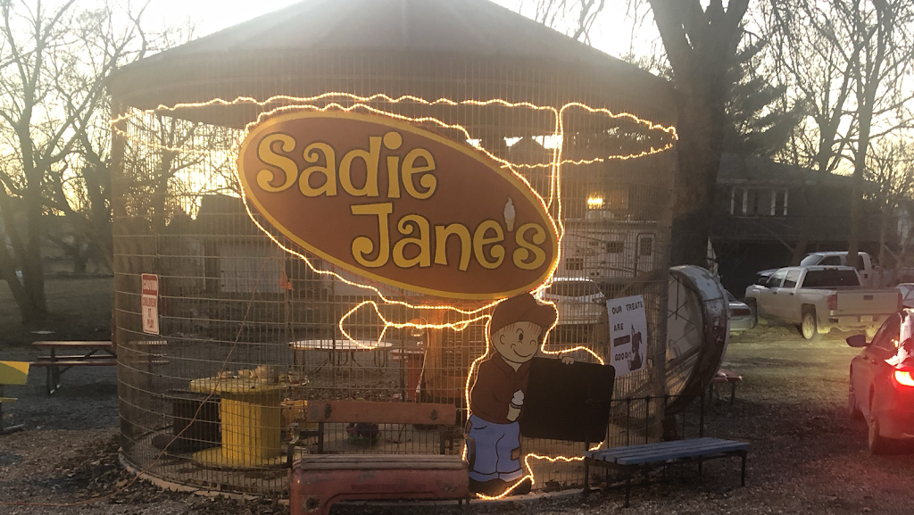 Sadie Janes Sweets and Eats | restaurant | 503 N Main St, New Sharon, IA 50207, USA | 6412950089 OR +1 641-295-0089