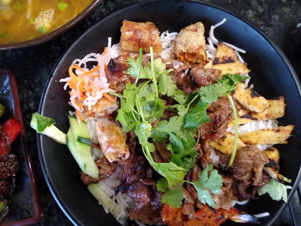 Pho 75 | restaurant | 2050 S Havana St, Aurora, CO 80014, USA | 3036718899 OR +1 303-671-8899