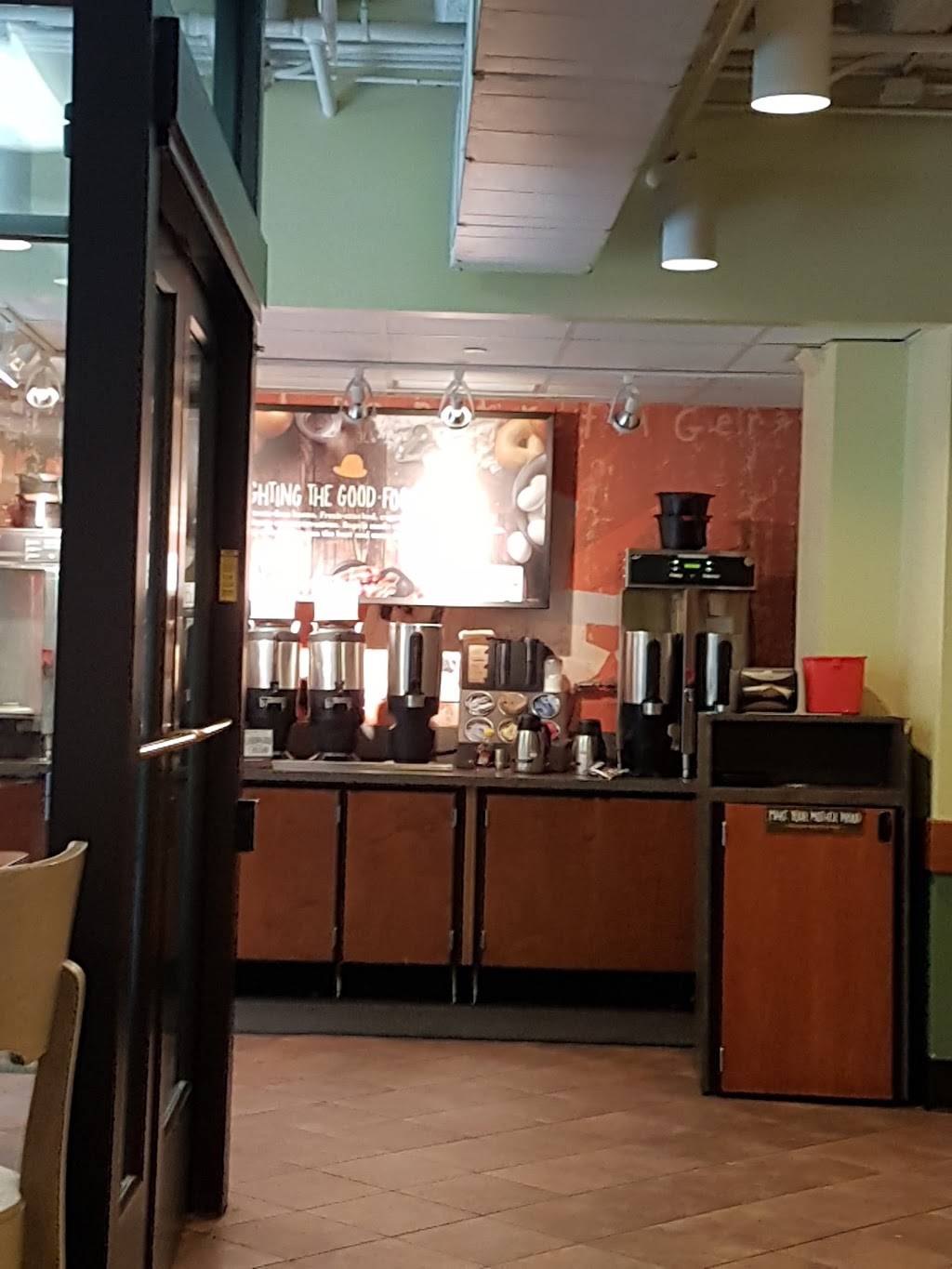 Einstein Bros. Bagels | cafe | 109 E Pearson St, Chicago, IL 60611, USA | 3128815056 OR +1 312-881-5056