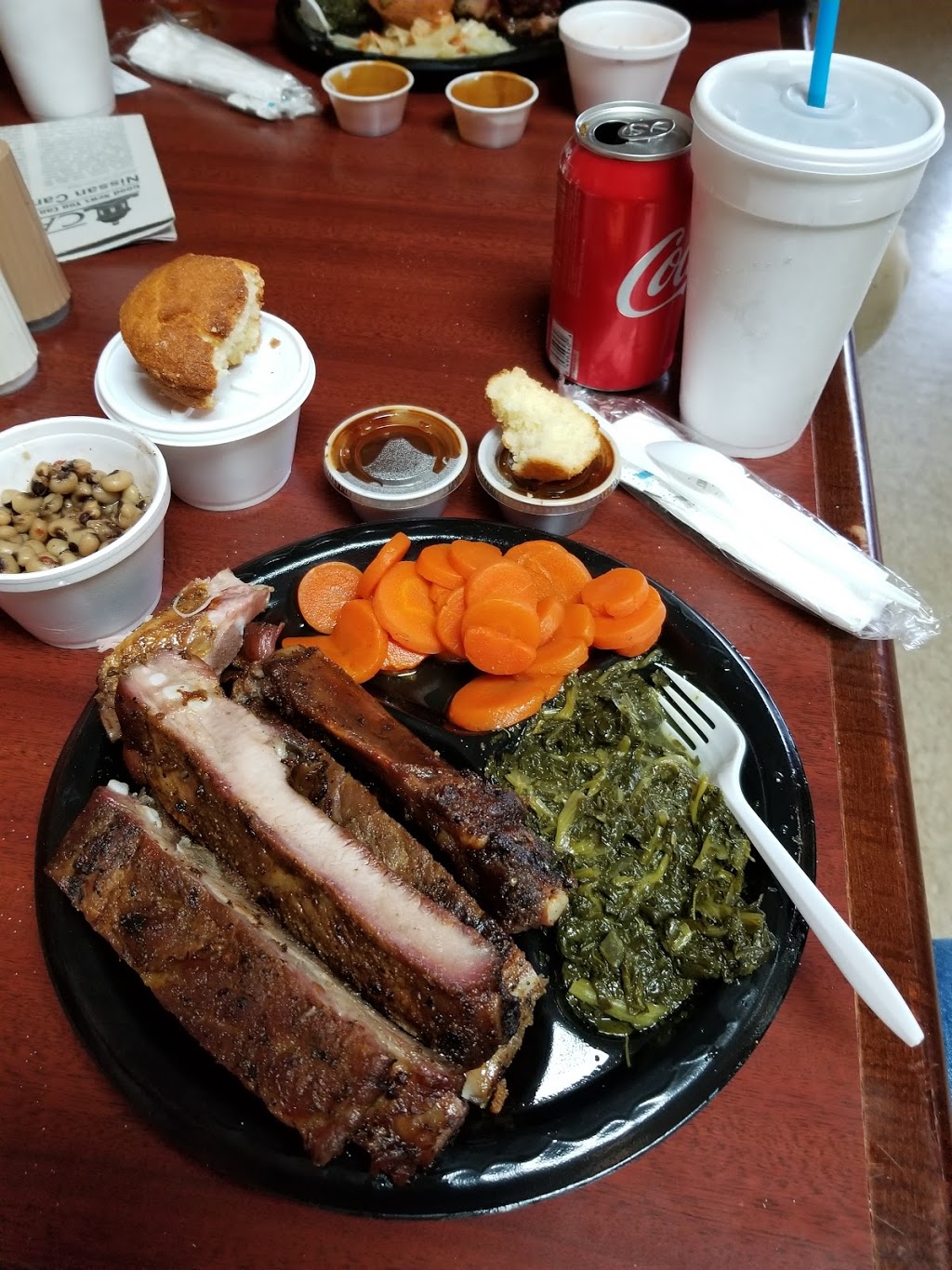 Marlos Backyard BBQ | restaurant | 910 E Peace St, Canton, MS 39046, USA | 7692572748 OR +1 769-257-2748
