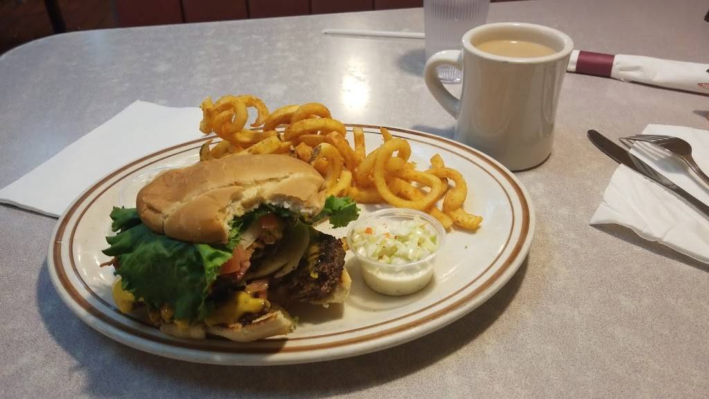 Golden Nugget Pancake House | bakery | 3234 W Irving Park Rd, Chicago, IL 60618, USA | 7732671987 OR +1 773-267-1987