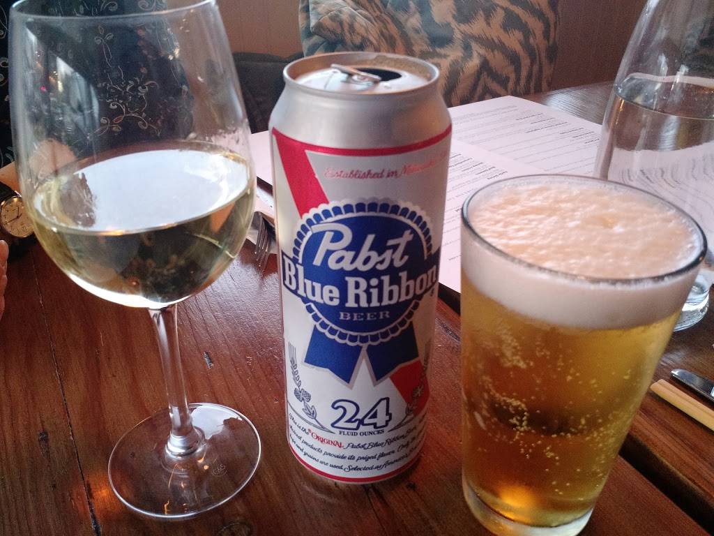 Soall Bistro | restaurant | 10 Bessom St #9, Marblehead, MA 01945, USA | 7819901233 OR +1 781-990-1233