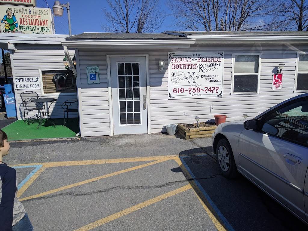 Family & Friends Country | restaurant | 244 E Moorestown Rd, Wind Gap, PA 18091, USA | 6107597477 OR +1 610-759-7477