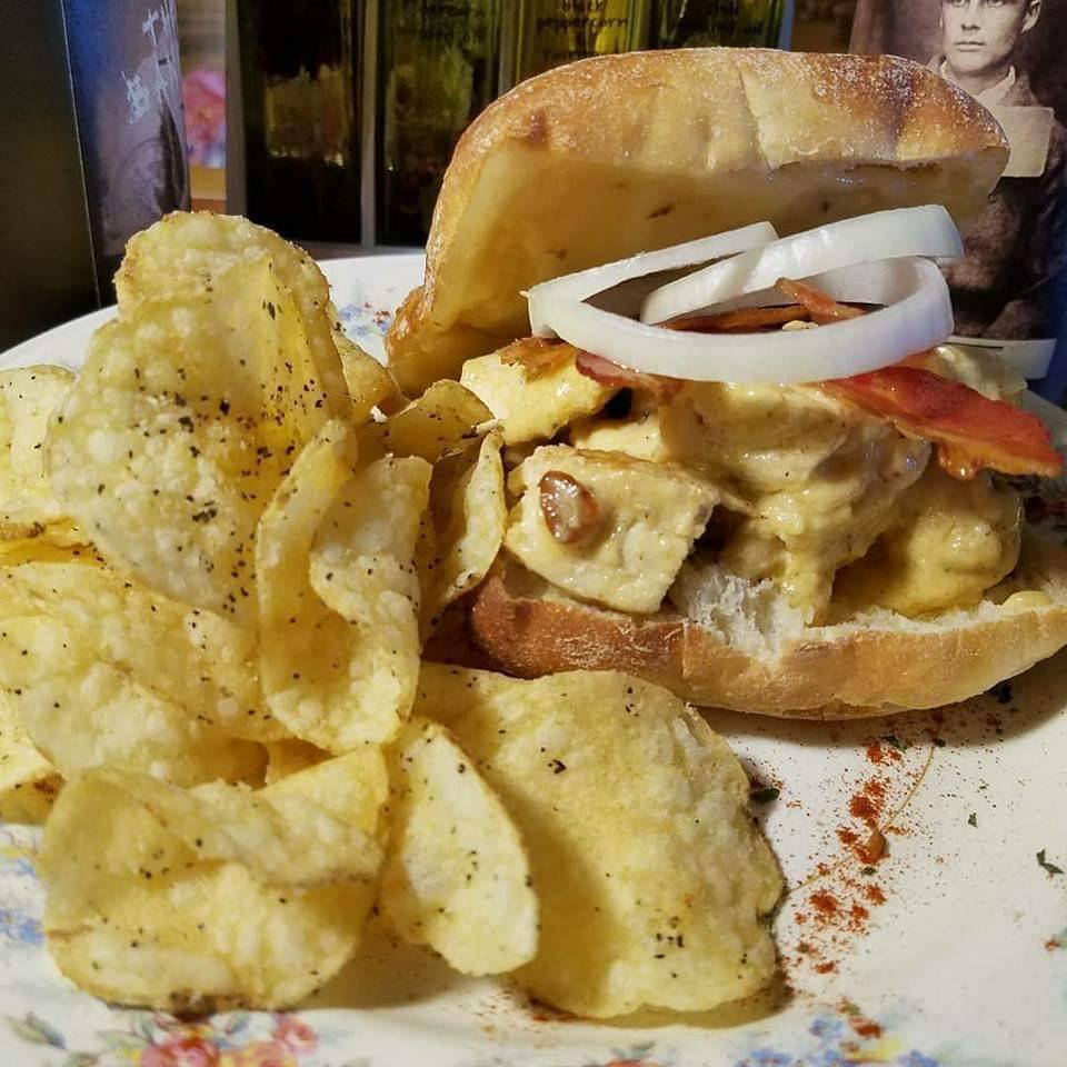 Cashus Italian Cuisine | restaurant | 205 Davis St, Batavia, IA 52533, USA | 7632503614 OR +1 763-250-3614