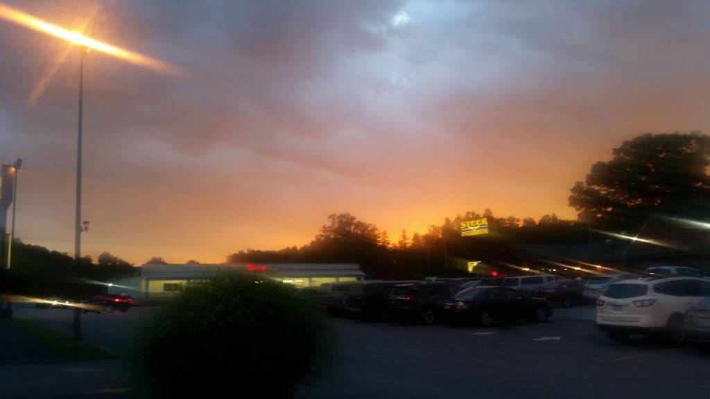 Steer Steakhouse | restaurant | 359 Beverly Pike, Elkins, WV 26241, USA | 3046362373 OR +1 304-636-2373