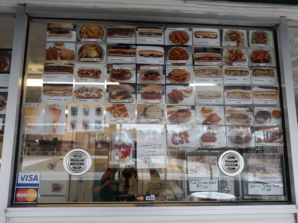 Luigis Place | restaurant | 1104 W Virginia Ave, Crewe, VA 23930, USA | 4346459555 OR +1 434-645-9555