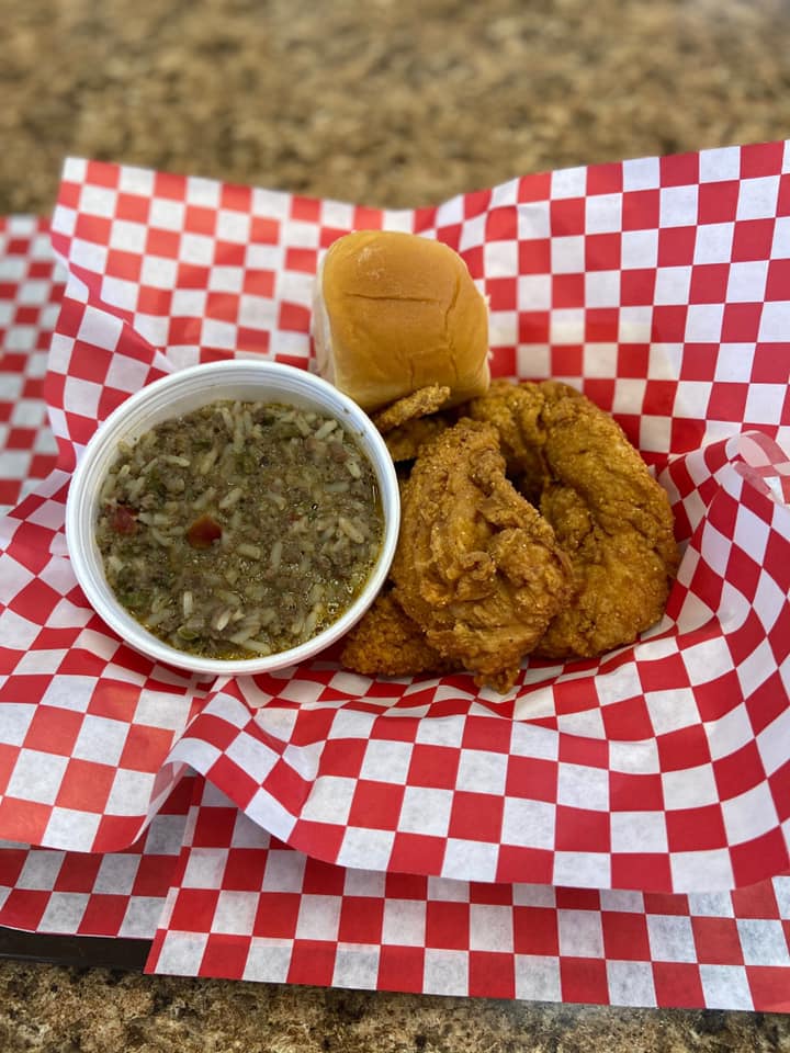 L.A. Chicken Shack | restaurant | 100 N Chappell Hill St, Brenham, TX 77833, USA | 9794218160 OR +1 979-421-8160