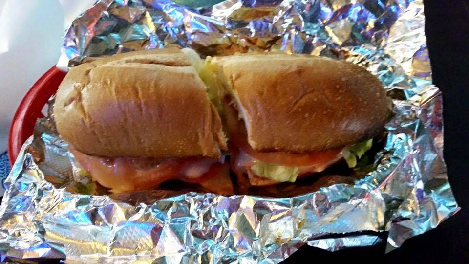 Smiling Goat | restaurant | 2911, 1335 Linden Ave, Zanesville, OH 43701, USA | 7404507889 OR +1 740-450-7889