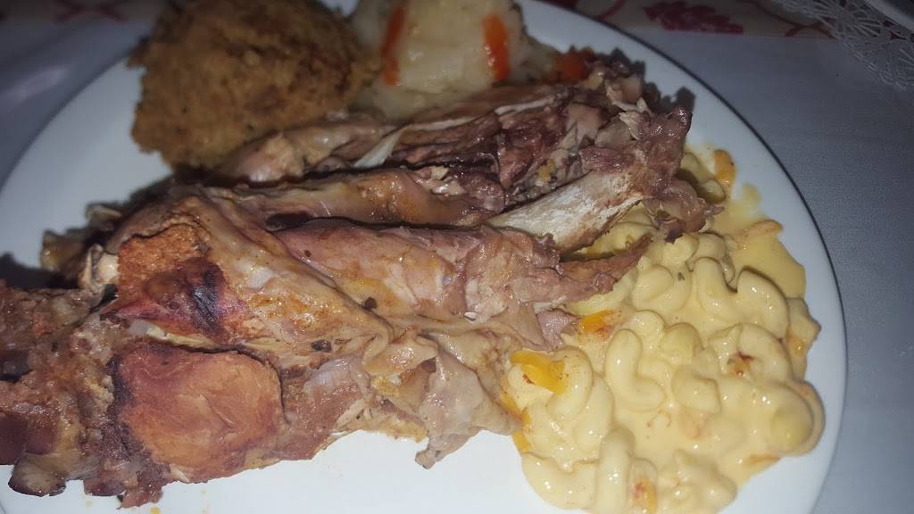 Yo Mamas Soul Food | restaurant | 5332 Antoine Dr, Houston, TX 77091, USA | 7136808002 OR +1 713-680-8002