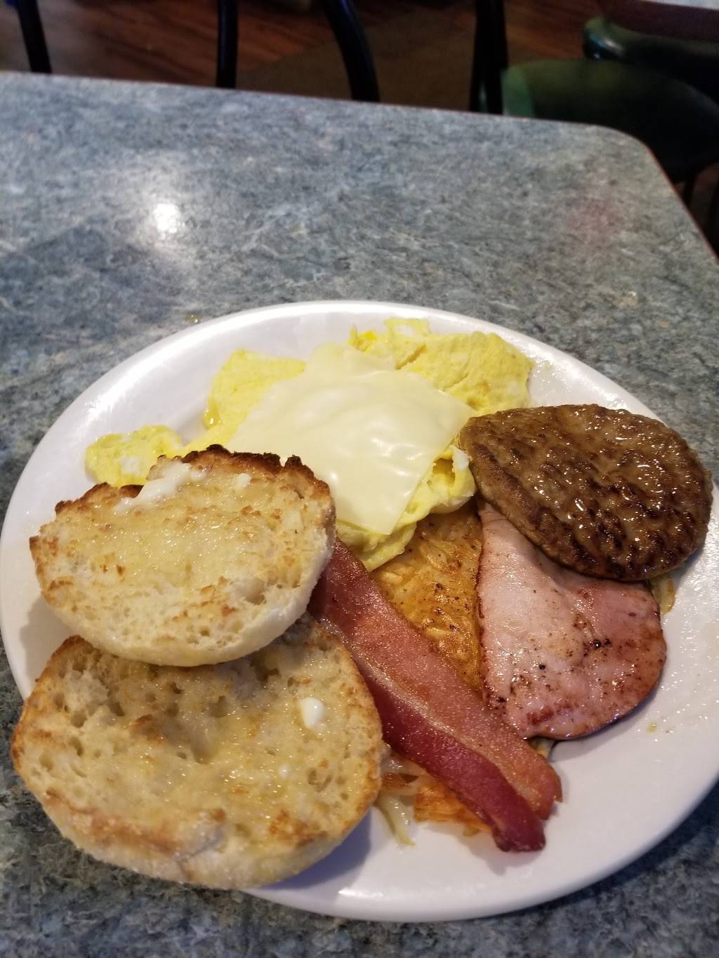 Charlies Homestyle Diner | restaurant | 600 Daniel Webster Hwy, Merrimack, NH 03054, USA | 6032625693 OR +1 603-262-5693