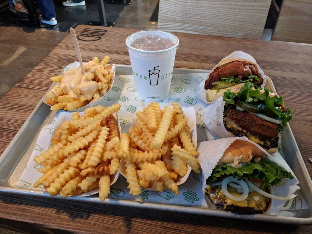 Shake Shack | restaurant | 120 Promenade Way Suite A, Thousand Oaks, CA 91362, USA | 8053095941 OR +1 805-309-5941