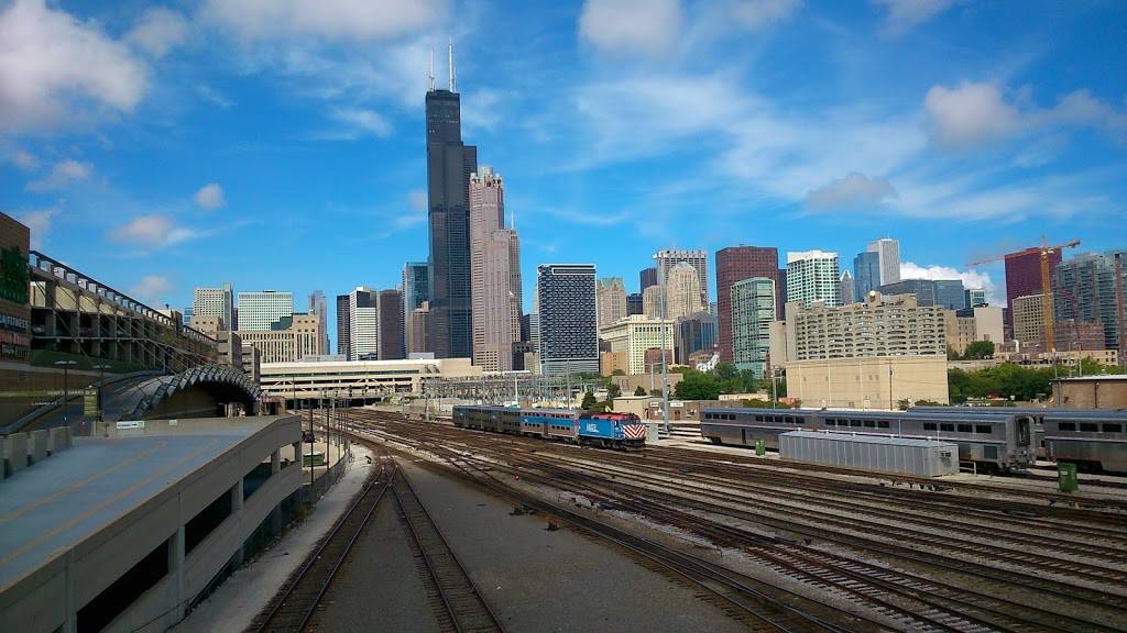 White Palace Grill | restaurant | 1159 S Canal St, Chicago, IL 60607, USA | 3129397167 OR +1 312-939-7167