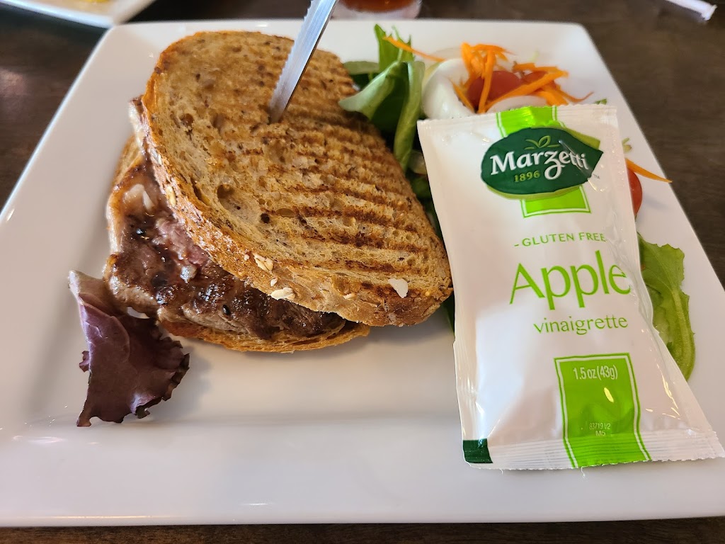 Fresco On First | restaurant | 216 W 1st St, Dixon, IL 61021, USA | 8156779144 OR +1 815-677-9144