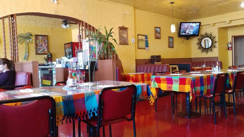 Montezuma Restaurant | restaurant | 112 E Stroube St, Oxnard, CA 93036, USA | 8059830033 OR +1 805-983-0033