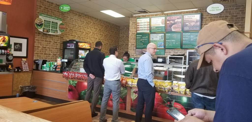 Subway | restaurant | 1860 E Washington Ave, Madison, WI 53704, USA | 6082469090 OR +1 608-246-9090