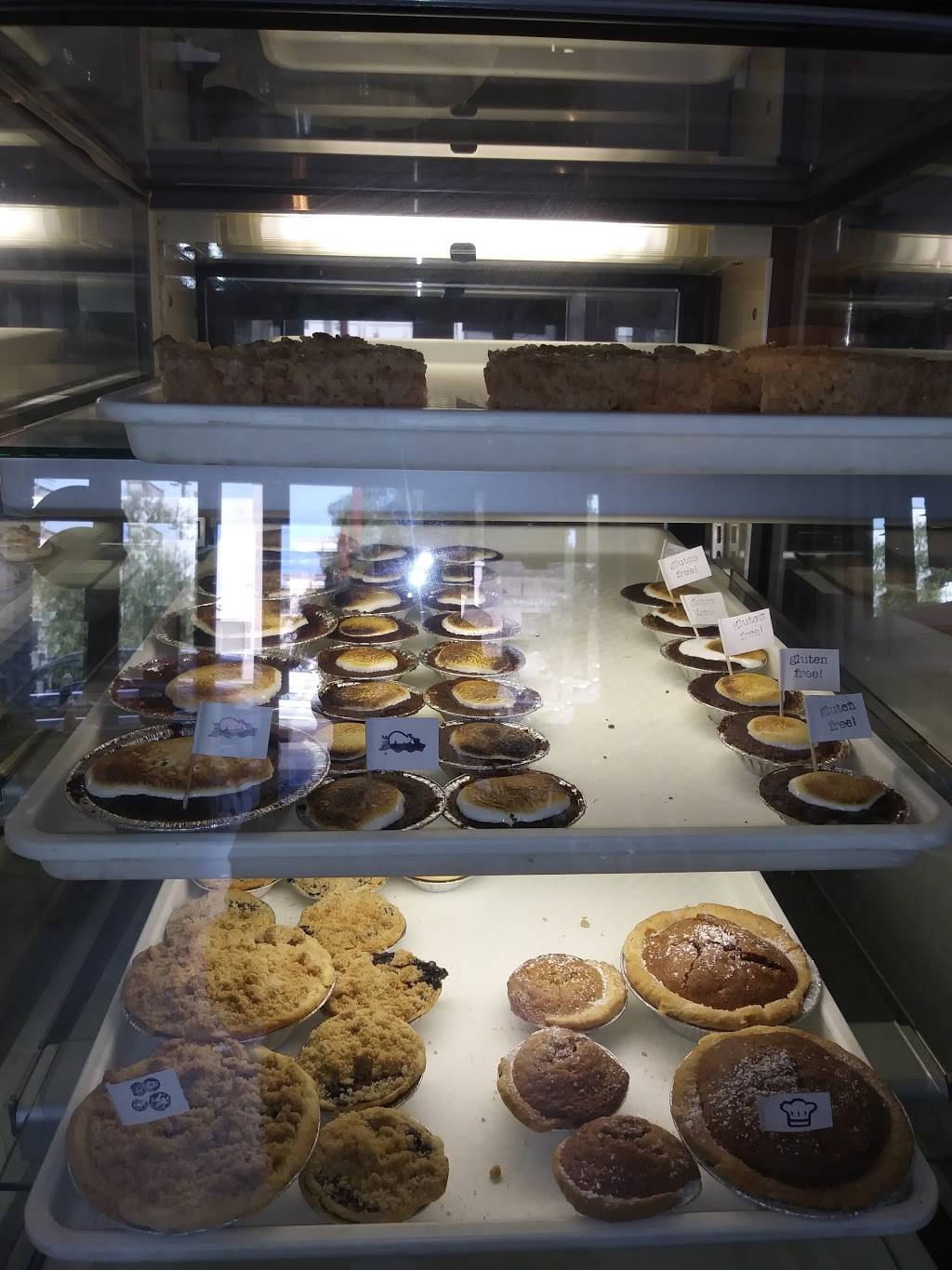 simplethings 3rd Street | meal delivery | 8310 W 3rd St, Los Angeles, CA 90048, USA | 3235923390 OR +1 323-592-3390