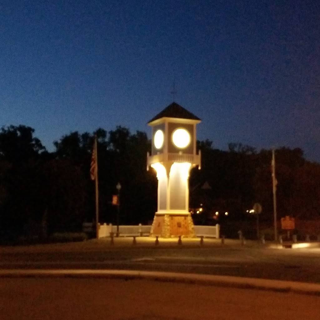 Molly Browns LLC | restaurant | 493 Portage Lakes Drive, Akron, OH 44319, USA | 2343129351 OR +1 234-312-9351