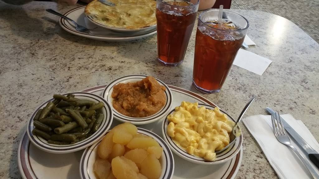 ZOES FAMILY RESTAURANT | restaurant | 5008 Old Walkertown Rd, Winston-Salem, NC 27105, USA | 3362936757 OR +1 336-293-6757