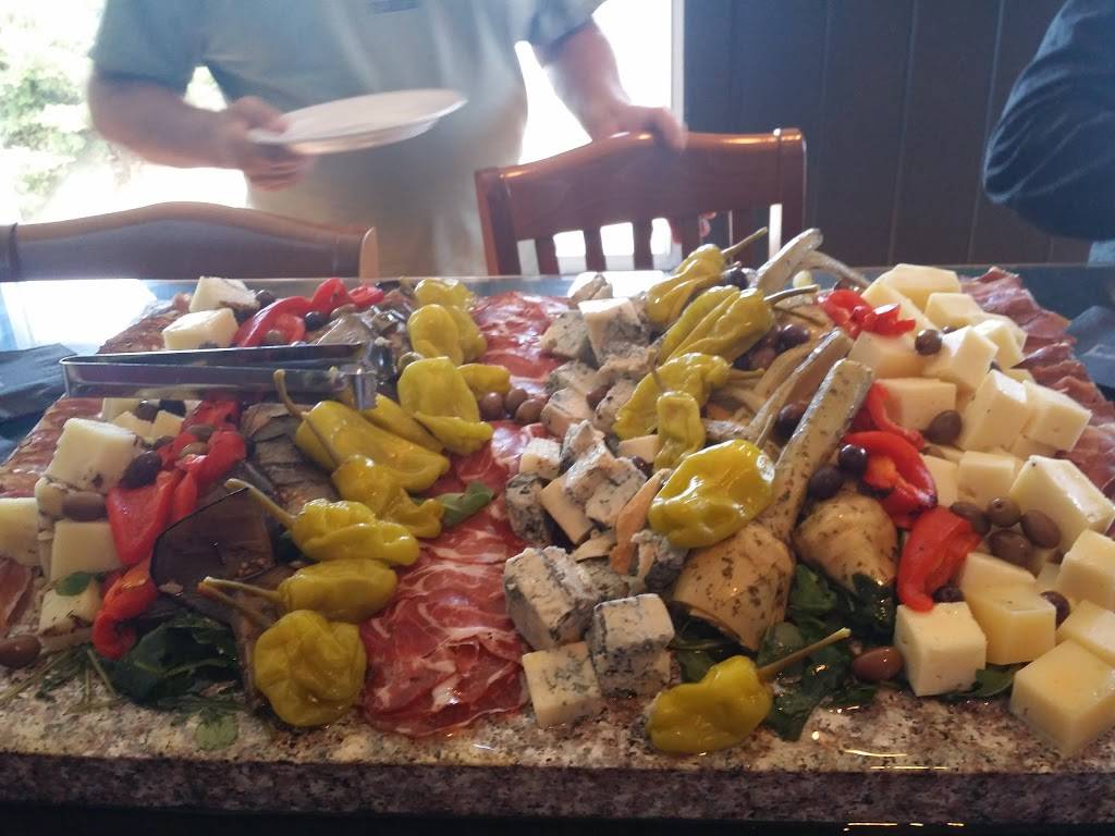 Faro Italian Grille | restaurant | 70 Endicott St N, Laconia, NH 03246, USA | 6035278073 OR +1 603-527-8073