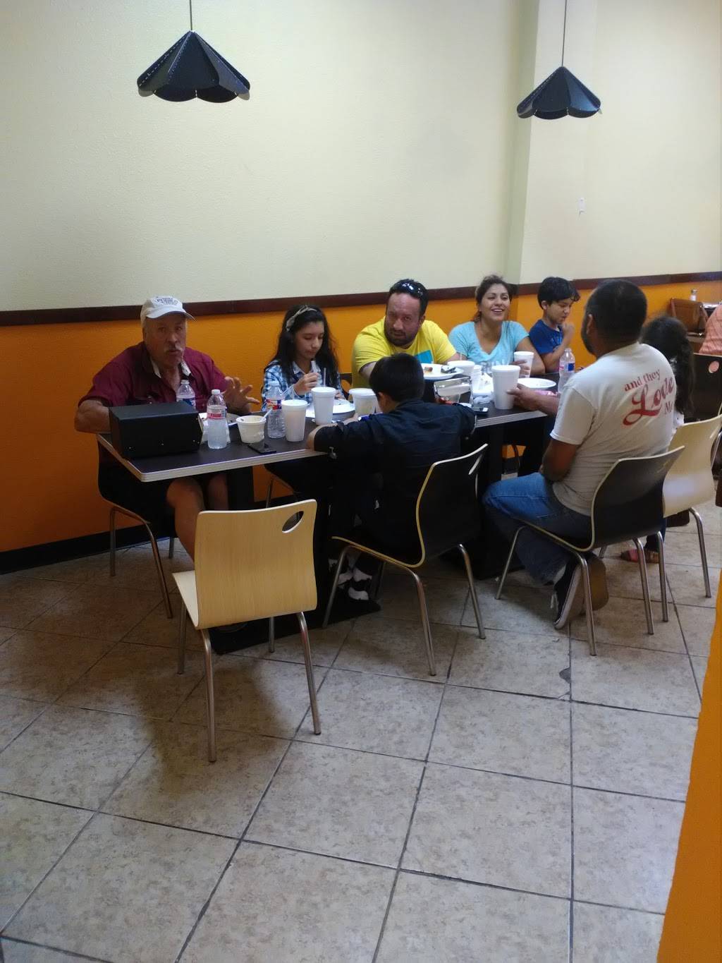 El General | restaurant | 4935 Rolling Meadows Dr, Dallas, TX 75211, USA | 4699414707 OR +1 469-941-4707