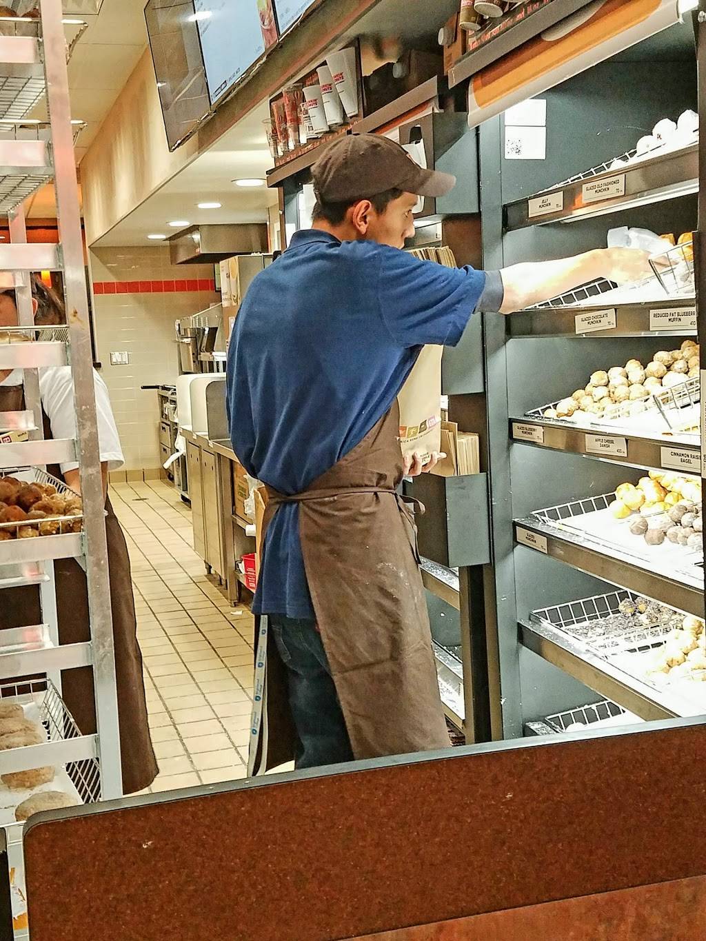 Dunkin | cafe | 7203 Van Nuys Blvd, Van Nuys, CA 91405, USA | 8187786461 OR +1 818-778-6461