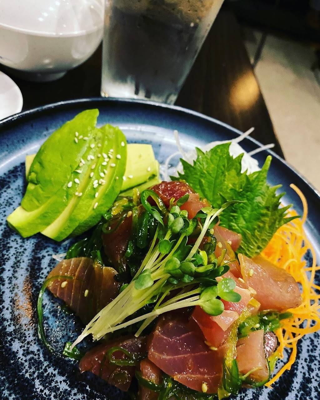 Yumi Sushi Bar | restaurant | 400 Selby Ave, St Paul, MN 55102, USA | 6512076810 OR +1 651-207-6810