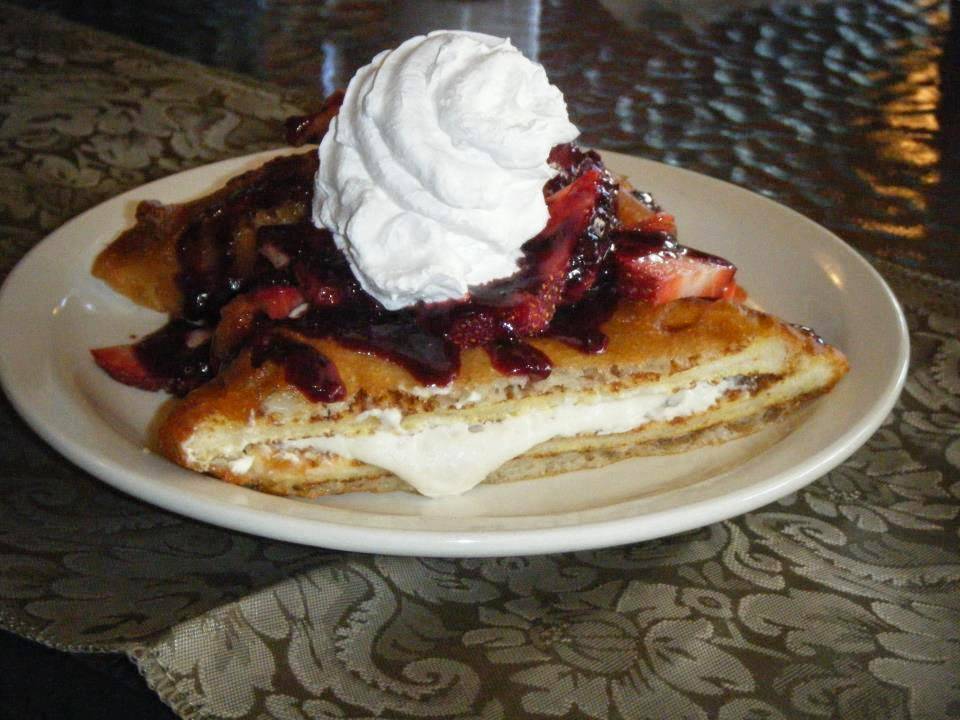 This Is It Eatery | restaurant | 16 N Chicago Ave, Freeport, IL 61032, USA | 8156165449 OR +1 815-616-5449