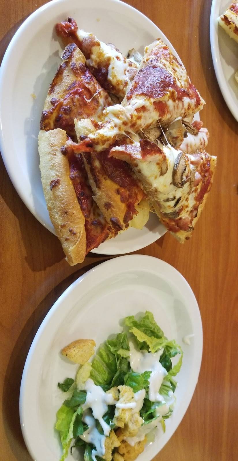 Station Pizza Parlour | restaurant | 227 Main St N, Markham, ON L3P 1Y6, Canada | 9052947334 OR +1 905-294-7334